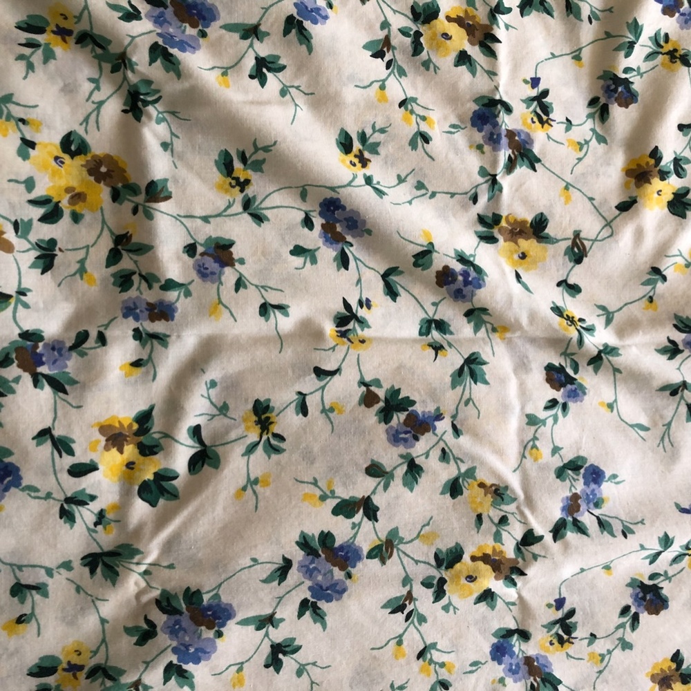 New 2 sets Laura Ashley Floor length drapes - Picture 3 of 3
